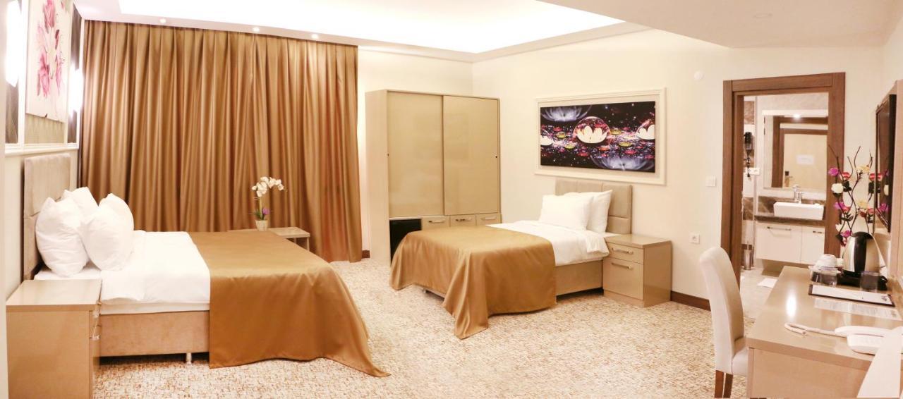 טקירדג Goldhan Hotel מראה חיצוני תמונה