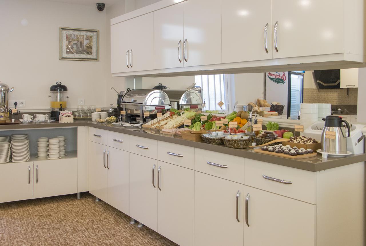טקירדג Goldhan Hotel מראה חיצוני תמונה