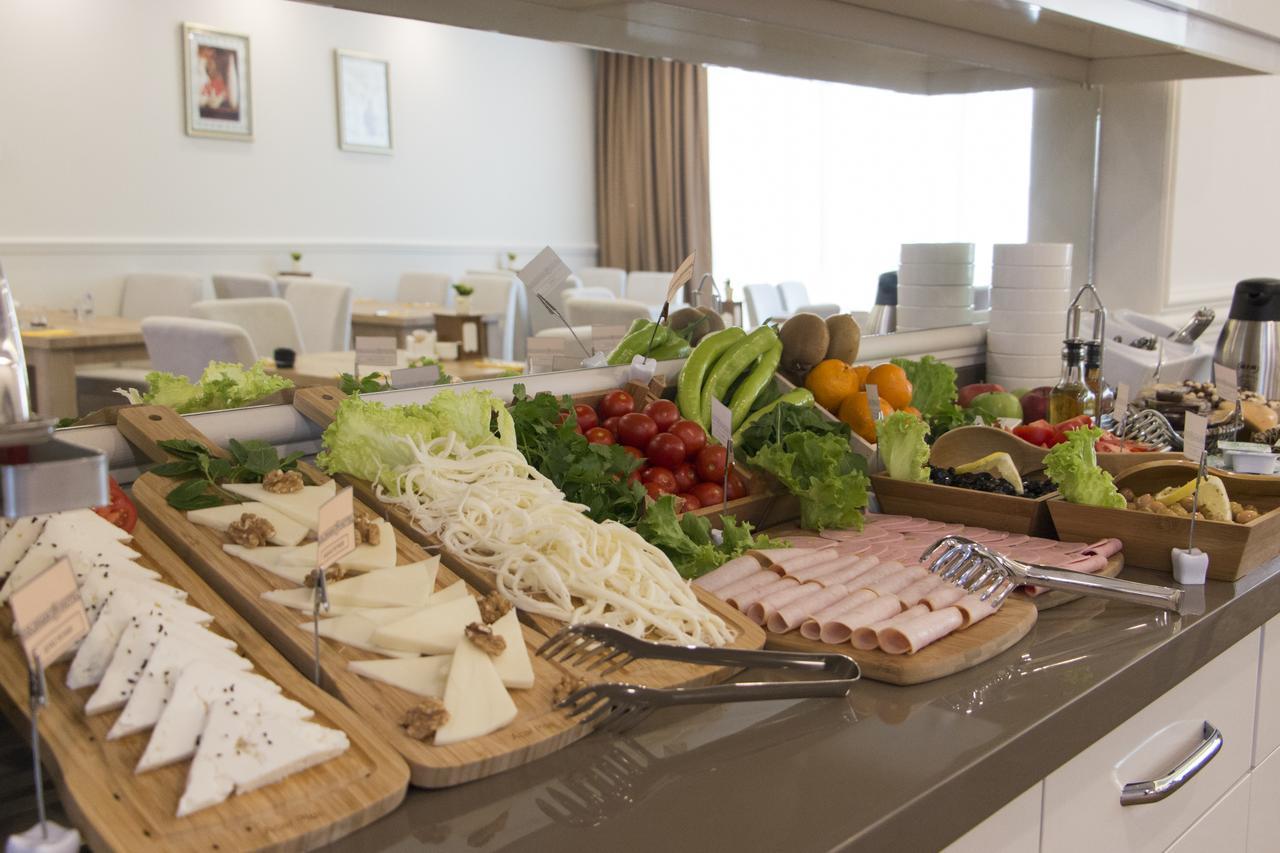 טקירדג Goldhan Hotel מראה חיצוני תמונה