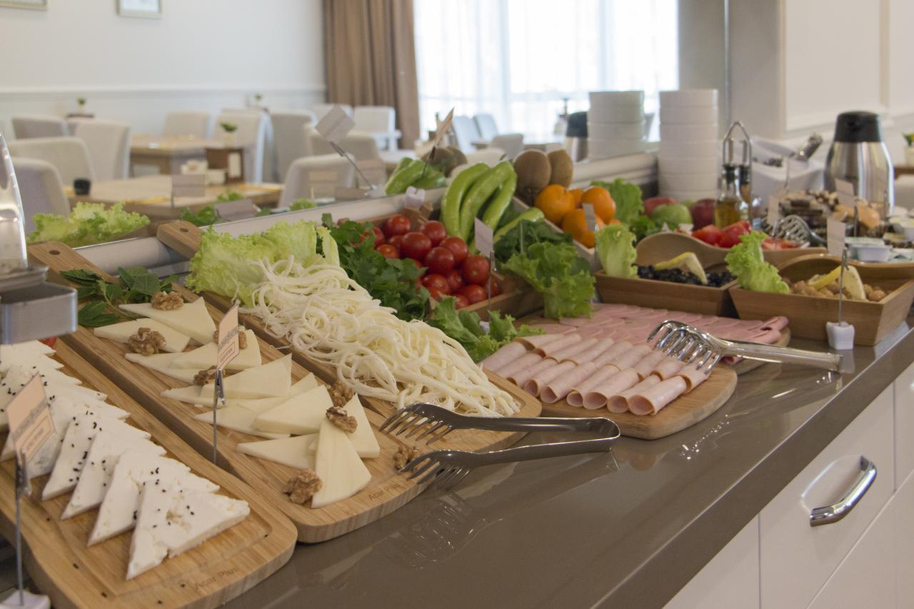 טקירדג Goldhan Hotel מראה חיצוני תמונה
